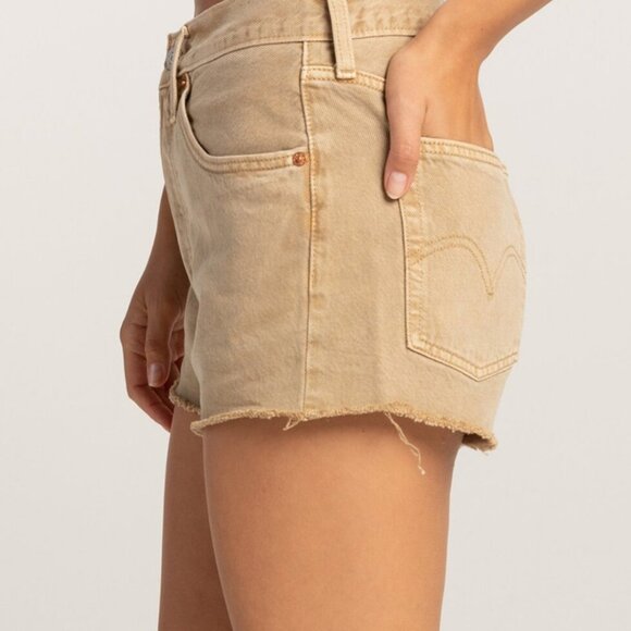 Levi's 501 High Rise Shorts in Beige Tan 56327-0399 BNWT - Size 27 - Picture 2 of 13